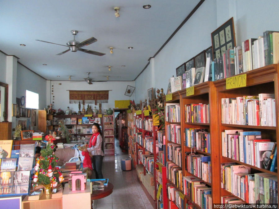 Book store Вьентьян, Лаос