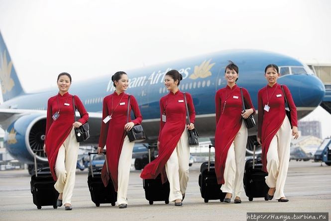Форма стюардесс Вьетнамских Авиалинии (фото из интернета) Ханой, Вьетнам
