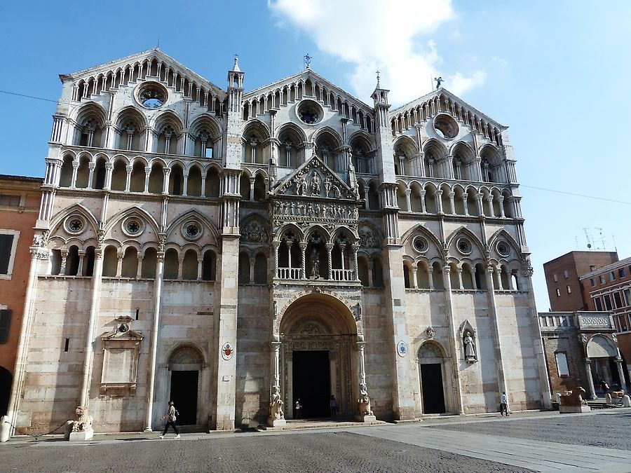 Cattedrale Феррара, Италия