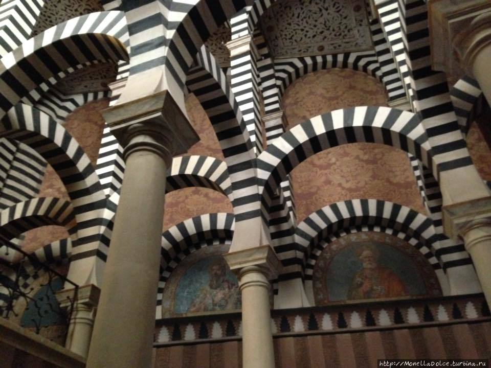 Кастэлло Роккэтта Маттэи Болонья, Италия Кастэлло Роккэтта Маттэи Болонья, Италия