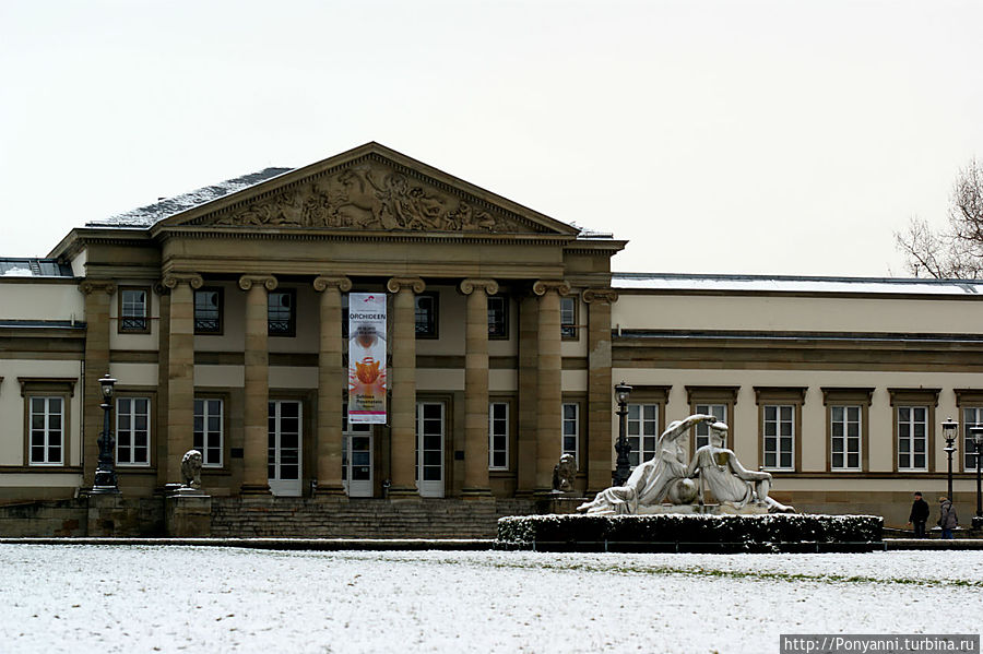 Восточный фасад замка Розенштайн Восточный фасад замка Розенштайн