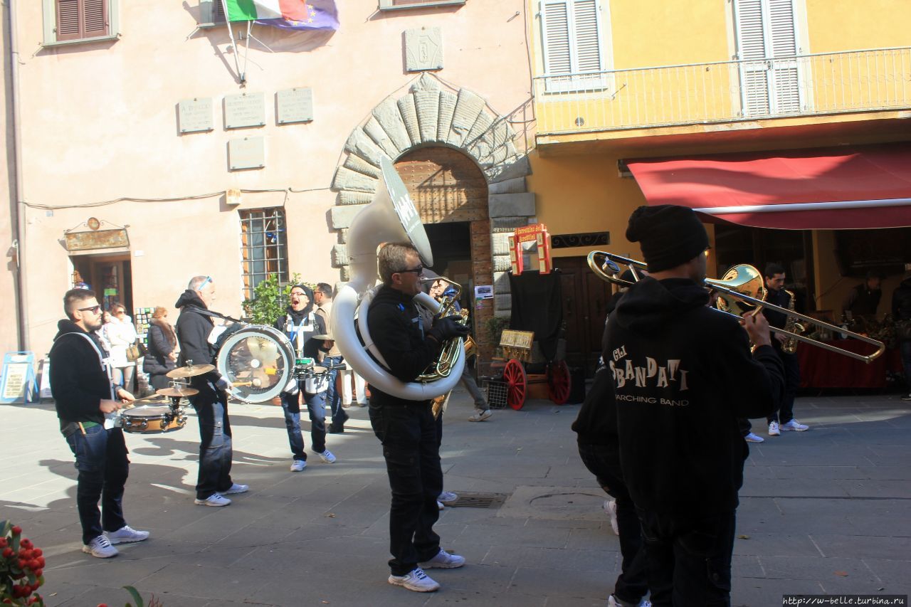 La Festa del Bosco в Монтоне, или не бойтесь импровизаций Монтоне, Италия