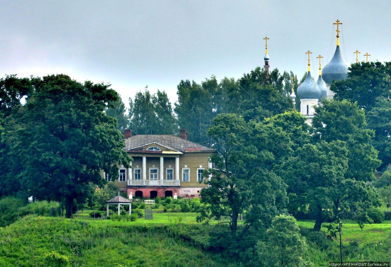 Крестовоздвиженский собор Тутаев, Россия