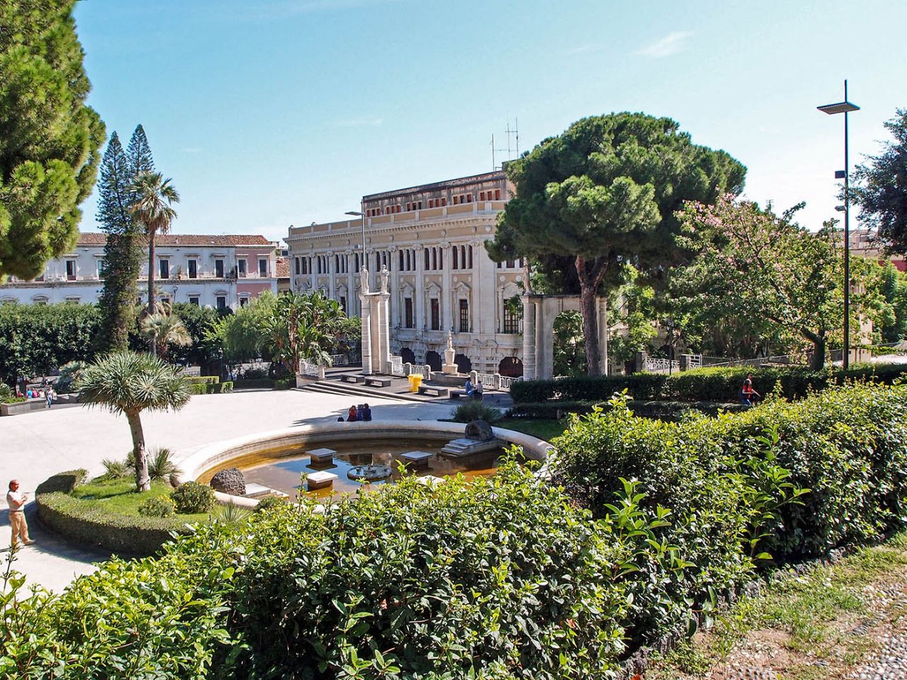 Катания Беллини Катания, Италия Катания Беллини Катания, Италия