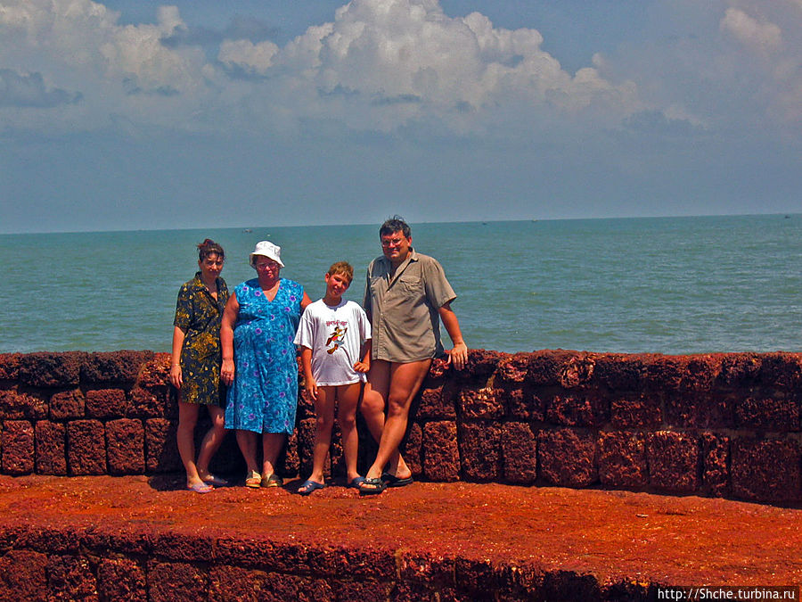 Португальский форт Агуада на Гоа Синкверим, Индия