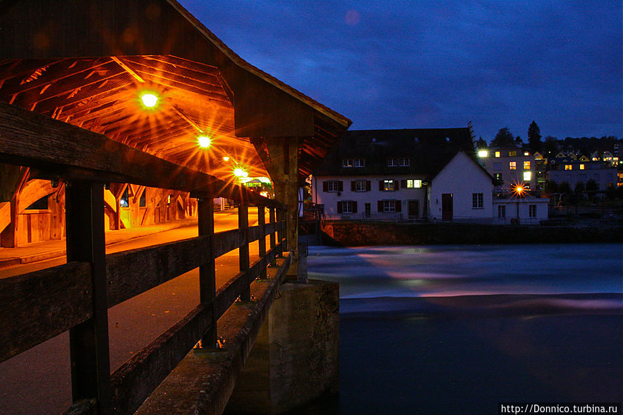 Деревянный мост старого города Бремгартен, Швейцария