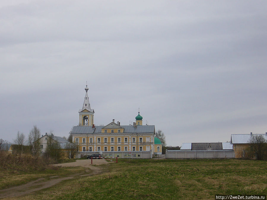 Затерянная в глуши обитель Оять, Россия