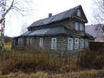 Несмотря на фашистскую оккупацию, многие дома Сологубовки имеют весьма почтенный возраст около 100 лет