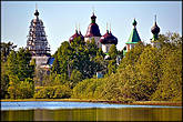Монастырь на острове Михайловского озера