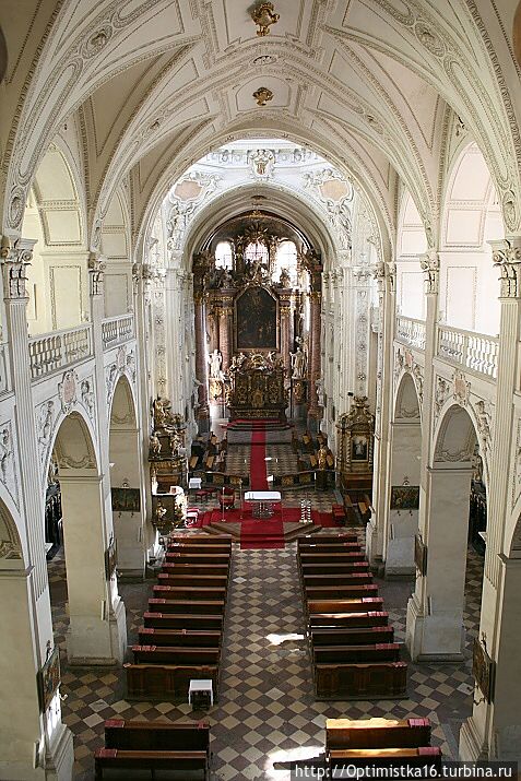 Фото с сайта церкви Прага, Чехия