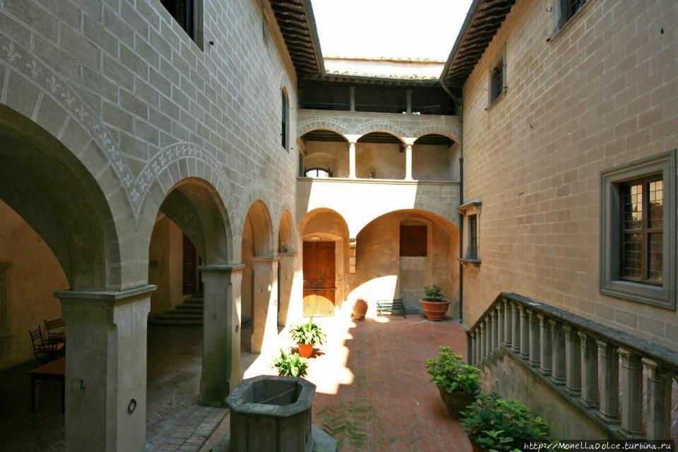 Гостиничный комплекс Castello di Montegufoni