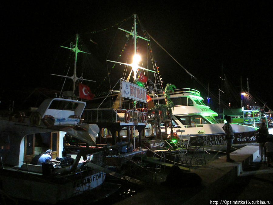 Празднование Рамазан Байрам в Дидиме Дидим, Турция Празднование Рамазан Байрам в Дидиме Дидим, Турция