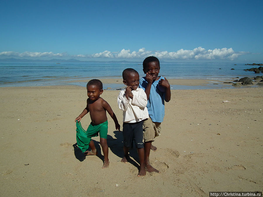 Ловите улыбки Нуси Комба, Мадагаскар Ловите улыбки Нуси Комба, Мадагаскар