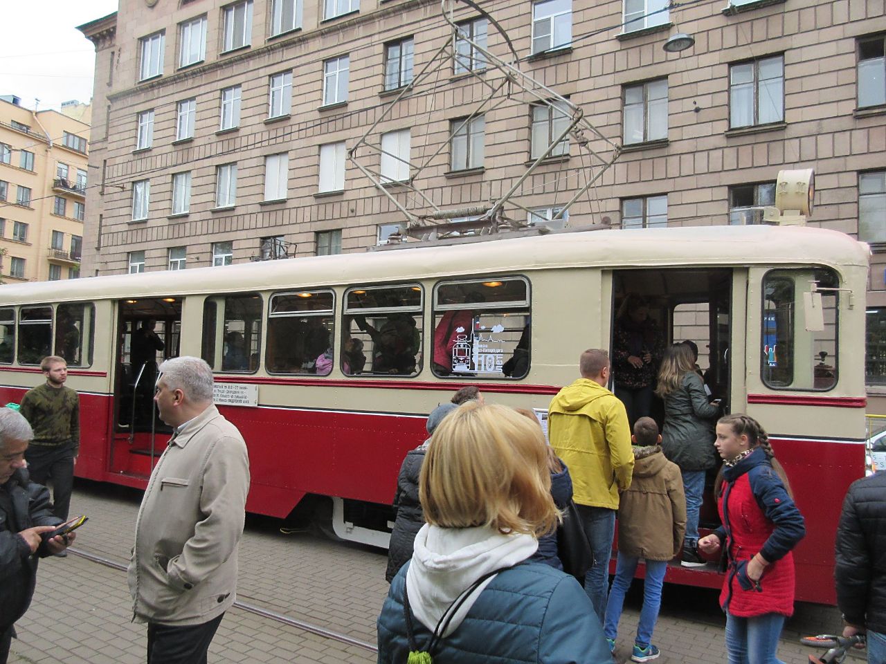 Шел трамвай десятый номер... Санкт-Петербург, Россия