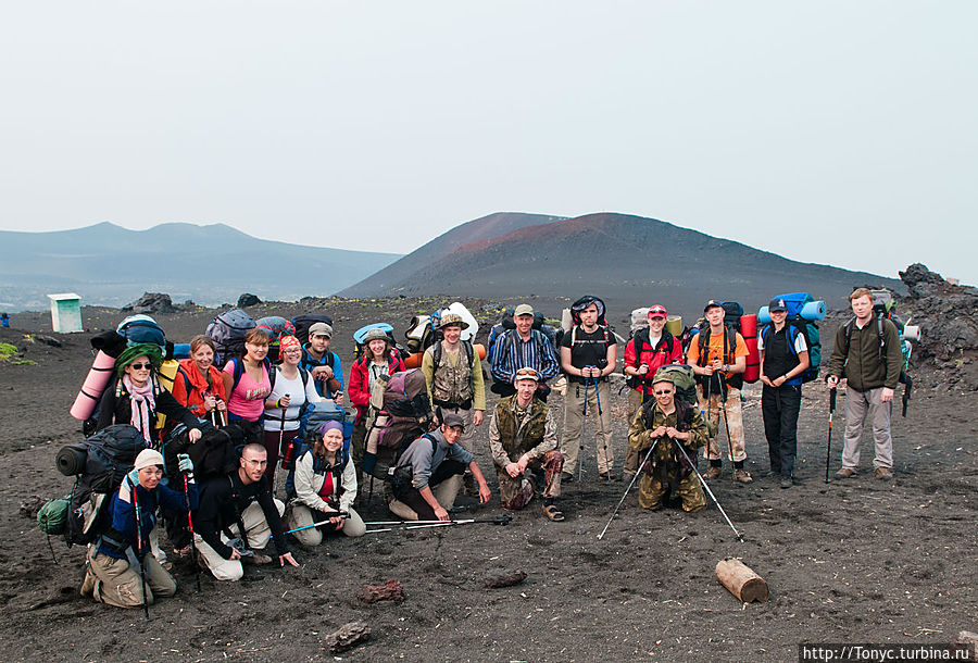 Так мы нагрузились и двинулись в дикию природу Камчатки, на встречу медведям и вулканам. Так мы нагрузились и двинулись в дикию природу Камчатки, на встречу медведям и вулканам.