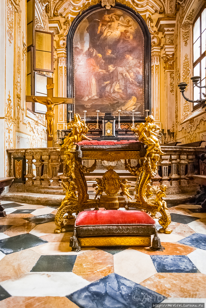 Церковь Сант-Амброджо Милан, Италия Церковь Сант-Амброджо Милан, Италия