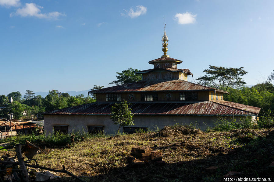 Рынок на озере Инле. День 1 Озеро Инле, Мьянма Рынок на озере Инле. День 1 Озеро Инле, Мьянма