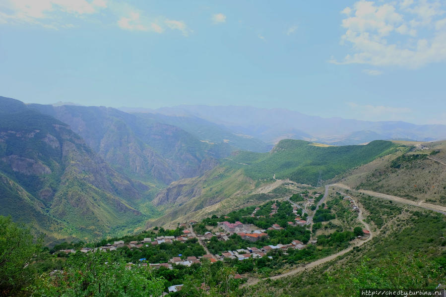 Две дороги в Татев Татев, Армения