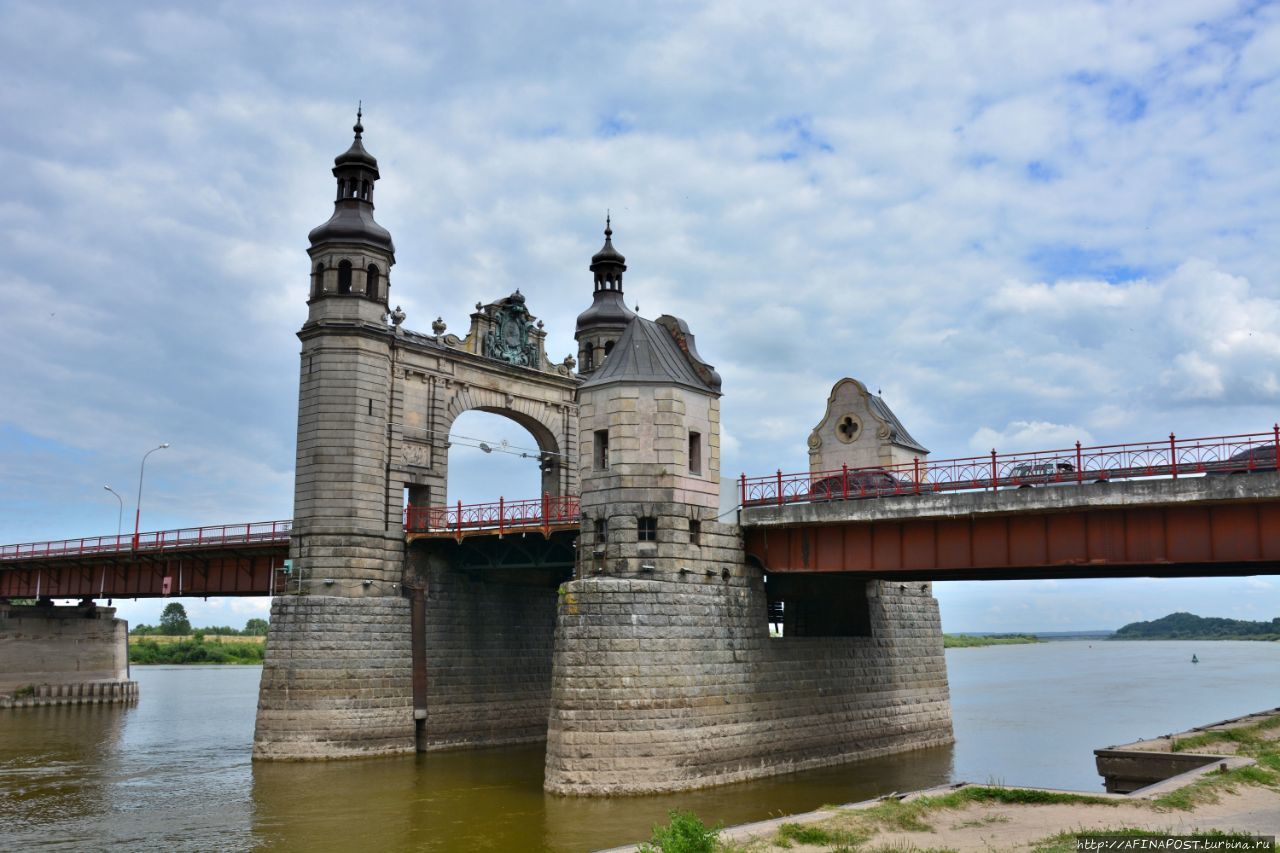Мост королевы Луизы - один из главных символов Советска