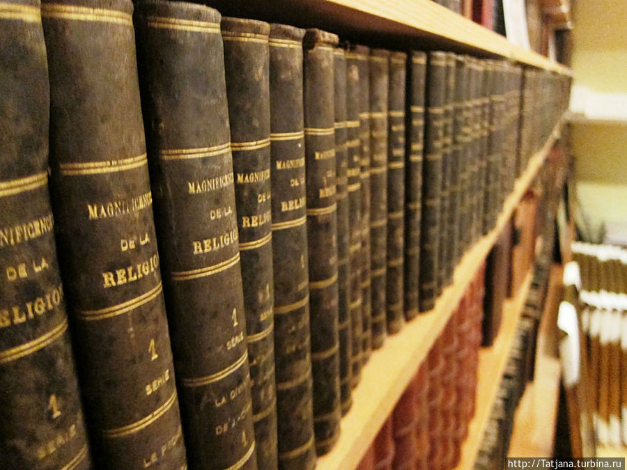 Старый Рекем и  тайны церковных  книг Провинция Лимбург, Бельгия