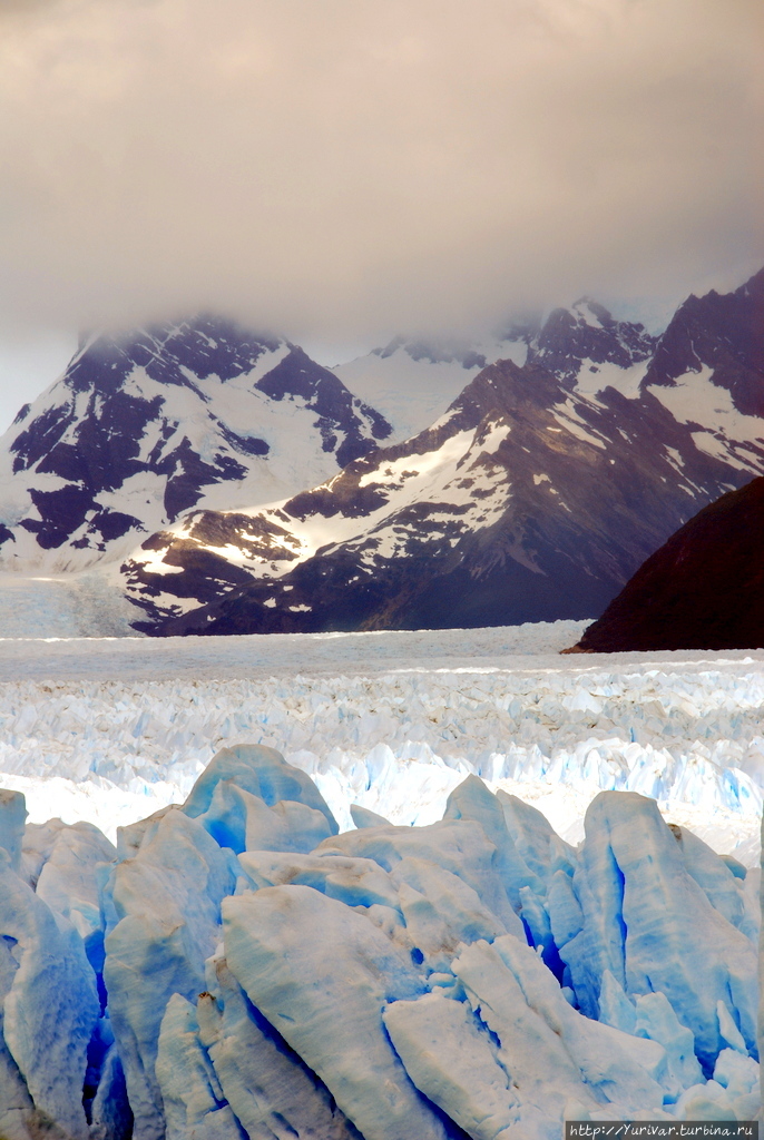 Ледник Перито Морено в Патагонии Лос-Гласьярес Национальный парк, Аргентина