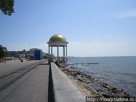 Лето, море, солце, пляж. Запорожское азовское побережье Запорожская область, Украина