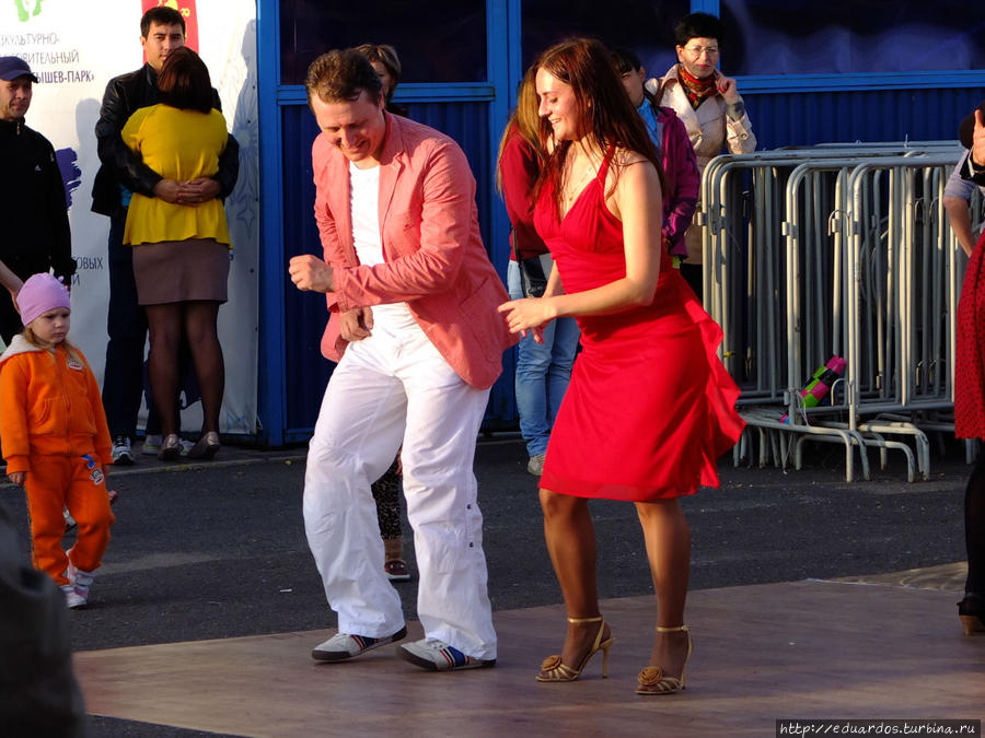 Танцуют все!!! Красноярск, Россия Танцуют все!!! Красноярск, Россия