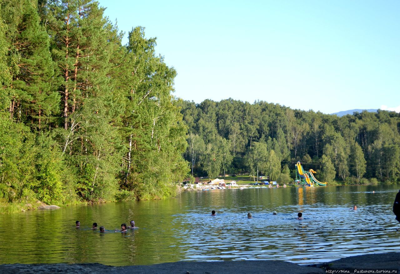 Озеро Ая  (Луна) и его окрестности Ая, Россия