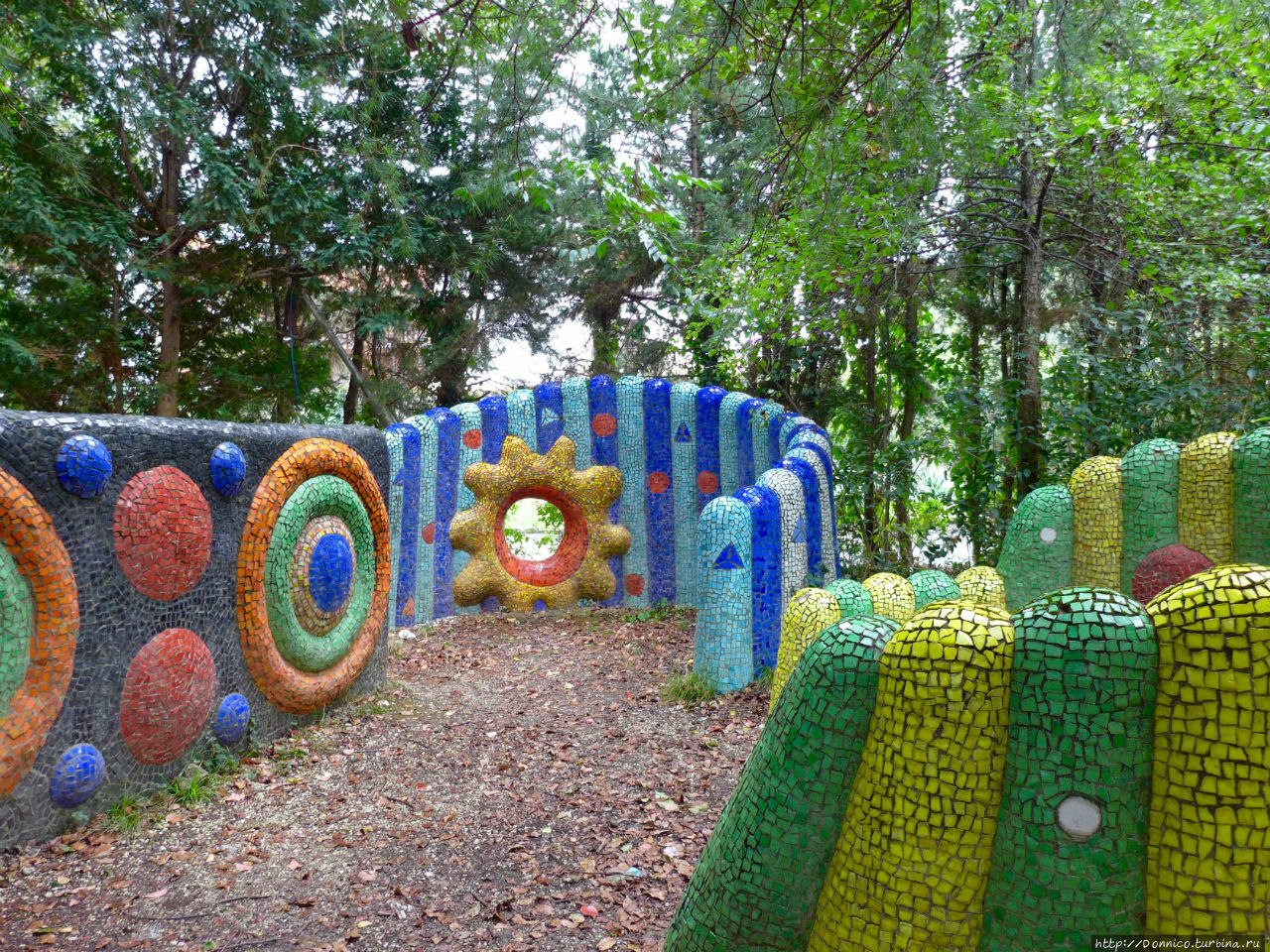 Детский парк советской мозаики Гагра, Абхазия