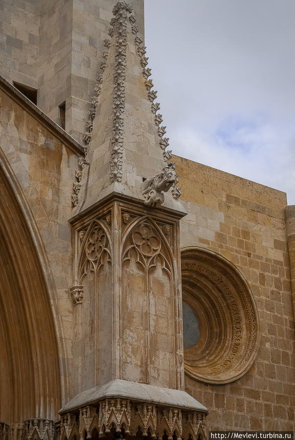 Кафедральный собор Таррагоны Таррагона, Испания Кафедральный собор Таррагоны Таррагона, Испания