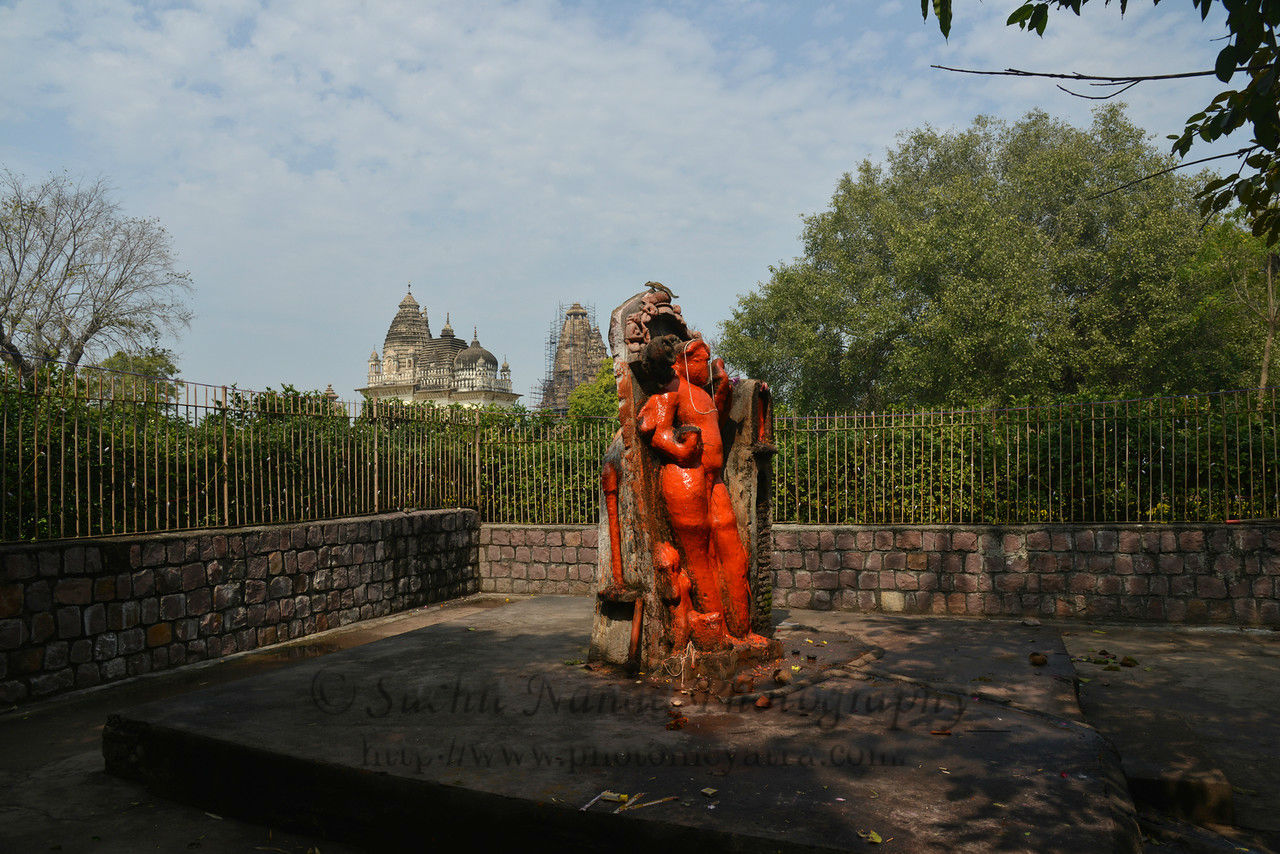 Статуя Ханумана / Hanuman Statue in Khahjuraho