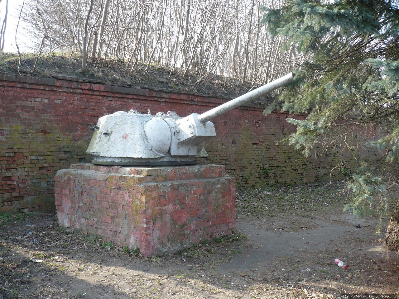 Орудийная башня бронекатера БКА-599 / The gun turret of the armored vehicle BKA-599