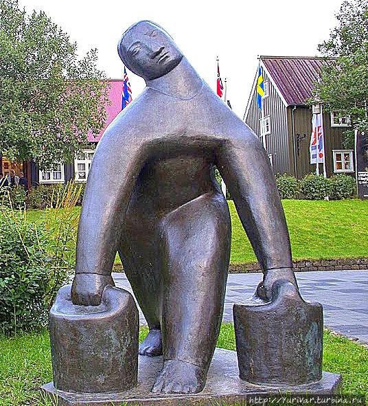 Скльптура Водоноска Рейкьявик, Исландия