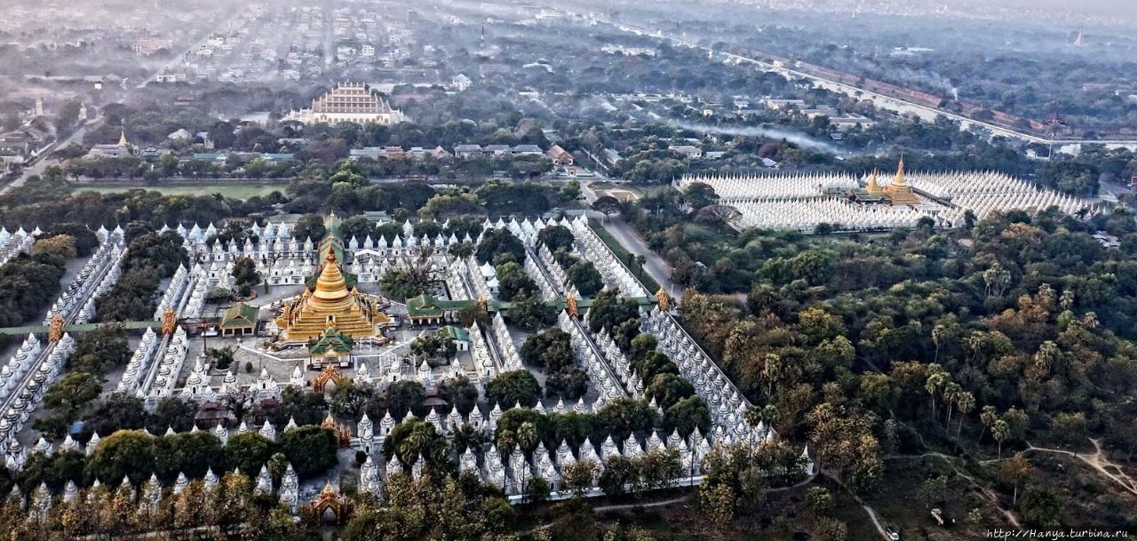 Пагода Кутодо / Kuthodaw Pagoda