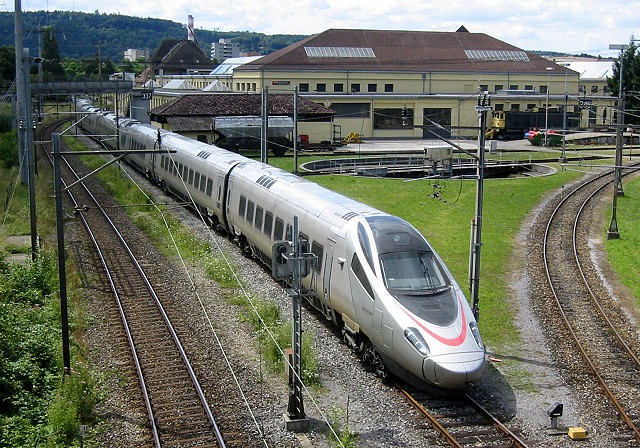 Новый поезд Cisalpino II Милан, Италия