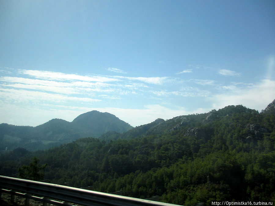 Дорога из Дидима в Мармарис Турция Дорога из Дидима в Мармарис Турция