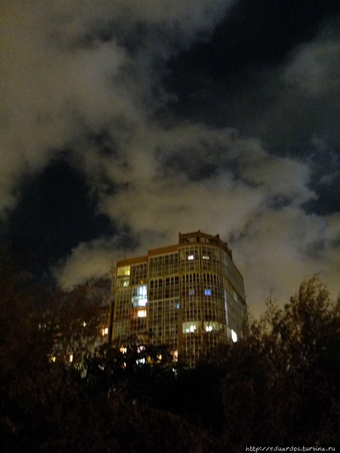 Луна над Енисеем Красноярск, Россия Луна над Енисеем Красноярск, Россия