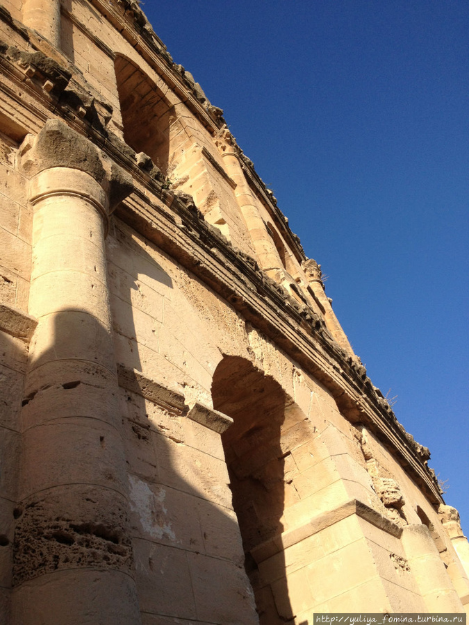 Путь гладиатора Эль-Джем, Тунис Путь гладиатора Эль-Джем, Тунис