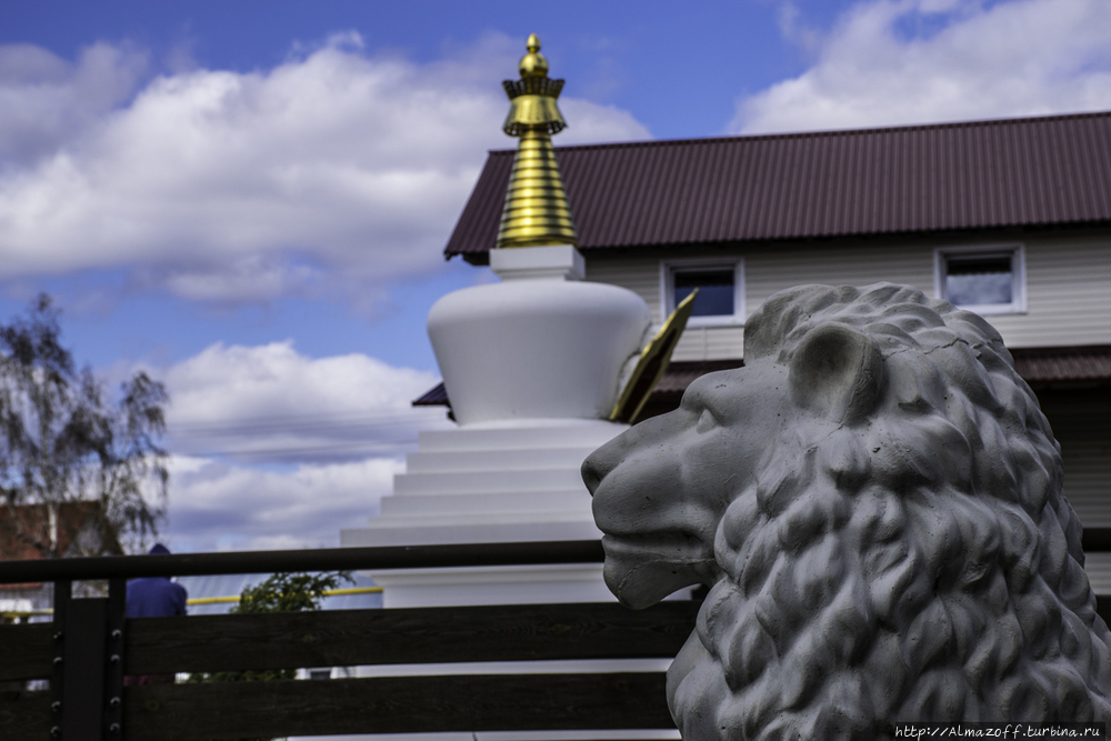 Ступа Просветления Морки, Россия Ступа Просветления Морки, Россия