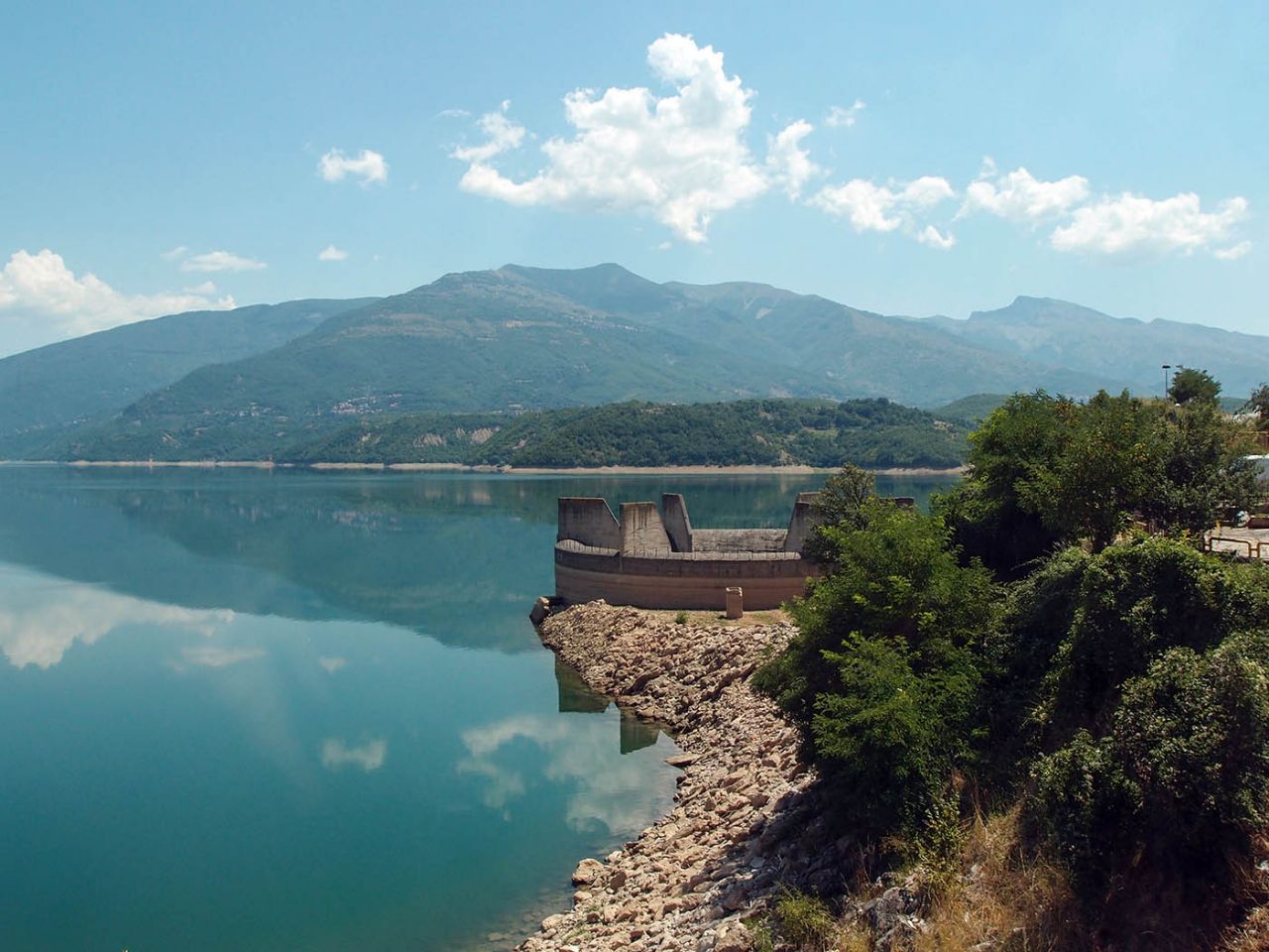 На берегу Охридского озера