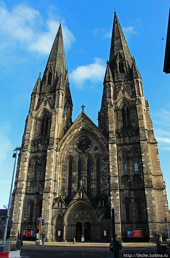 Главный фасад собора со стороны Palmerston Pl. Эдинбург, Великобритания
