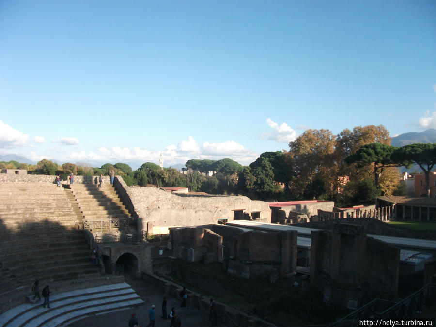 Большой амфитеатр Помпеи, Италия
