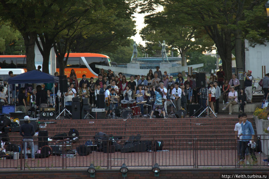 Уличный концерт Нагоя, Япония