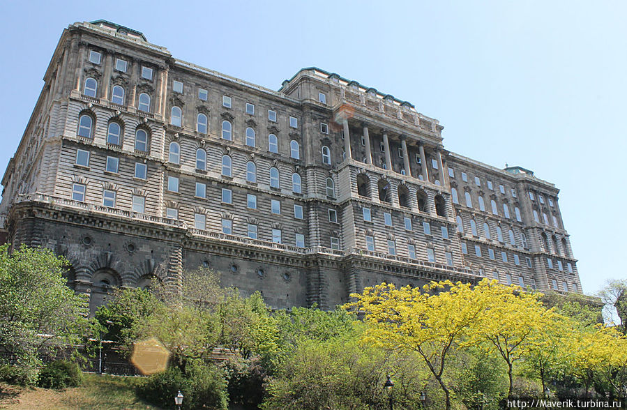 Королевский дворец. Королевский дворец.