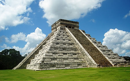 пирамида Эль-Кастильо (храм Кукулькана) / El Castillo (el templo de Кukulkán)
