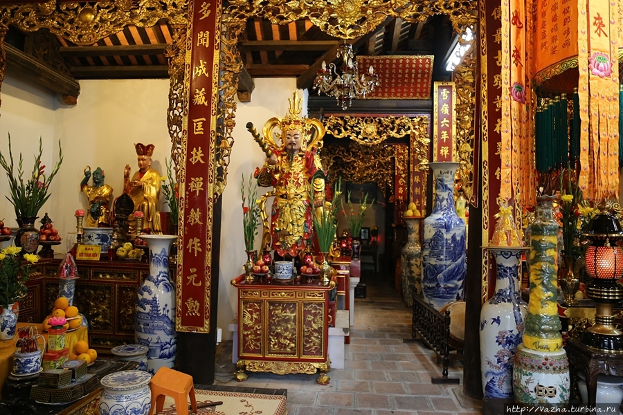 Убранство Храма Ханой, Вьетнам