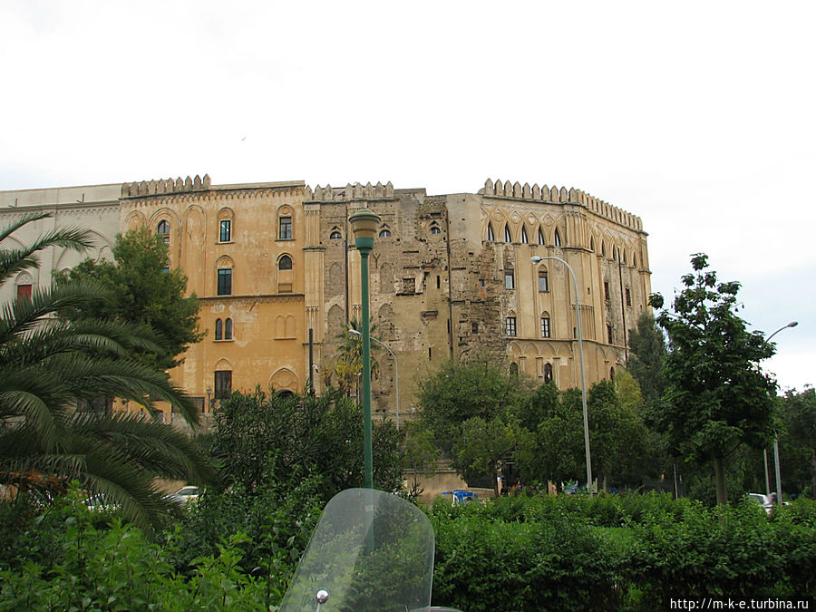 Дворец Норманнов Палермо, Италия