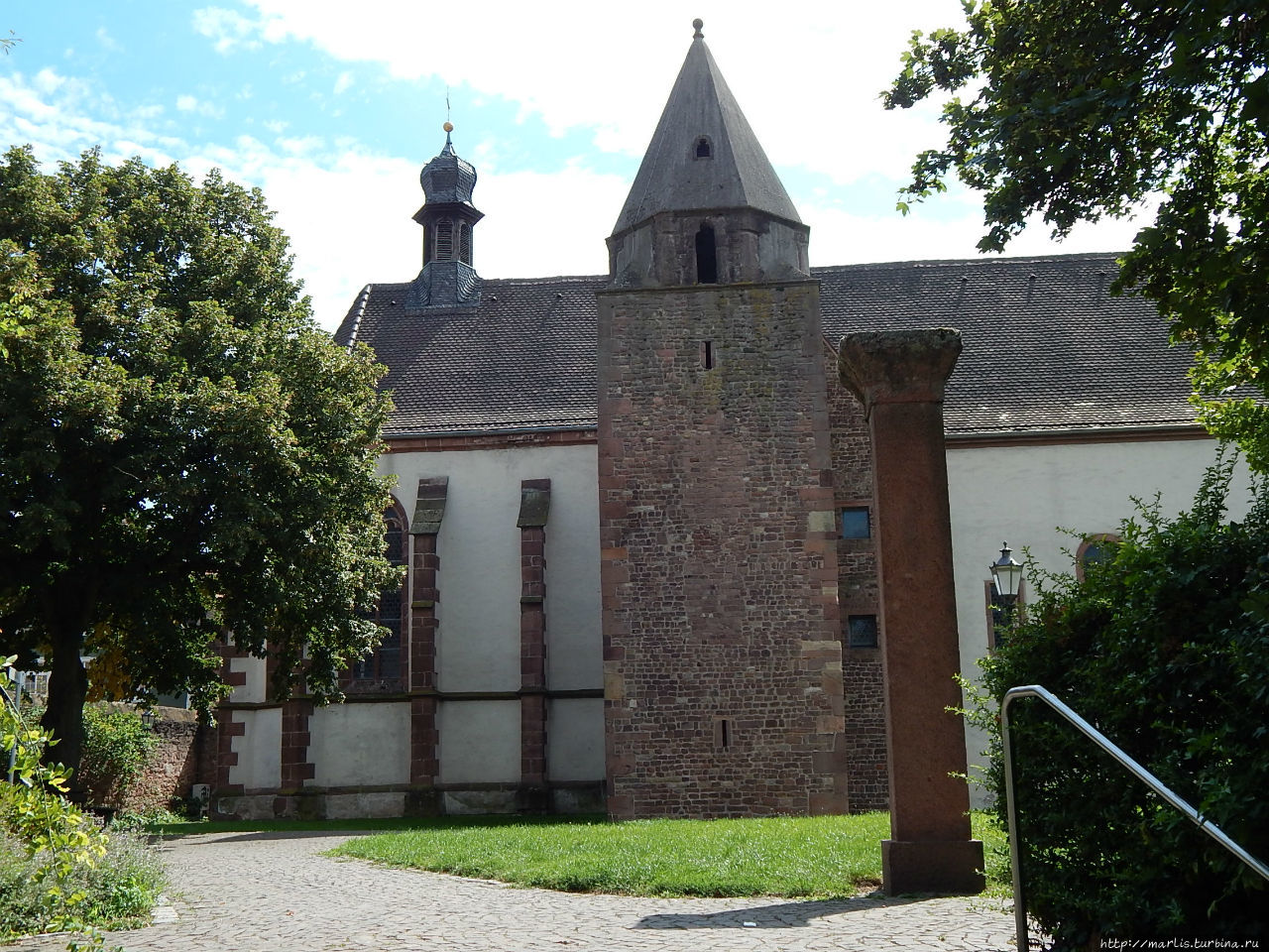 Капелла св. Себастиана, 13 век — домашняя церковь резиденции архиепископов. Ладенбург, Германия