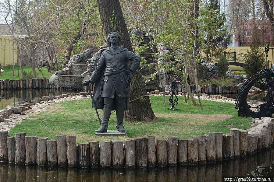 Памятник Петру Первому Энгельс, Россия