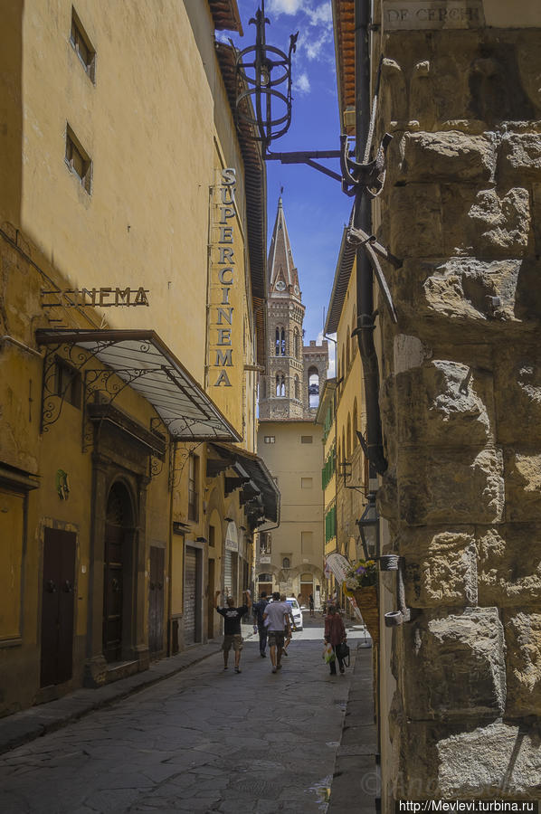 В Храме Флоренция, Италия В Храме Флоренция, Италия